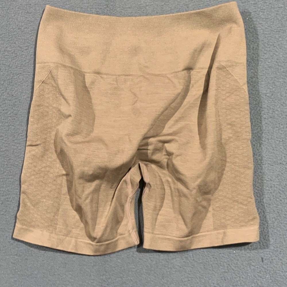 Brand New Yeoreo Womens Yoga Shorts Scrunch Butt High Waist‎ Bike Shorts Sand L